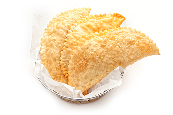 Үйдегідей жасалған чебуректер (1 дана)